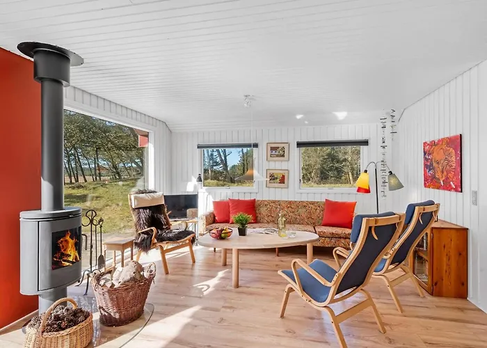 Prázdninový dům Tove - 1-5km From The Sea By Interhome *